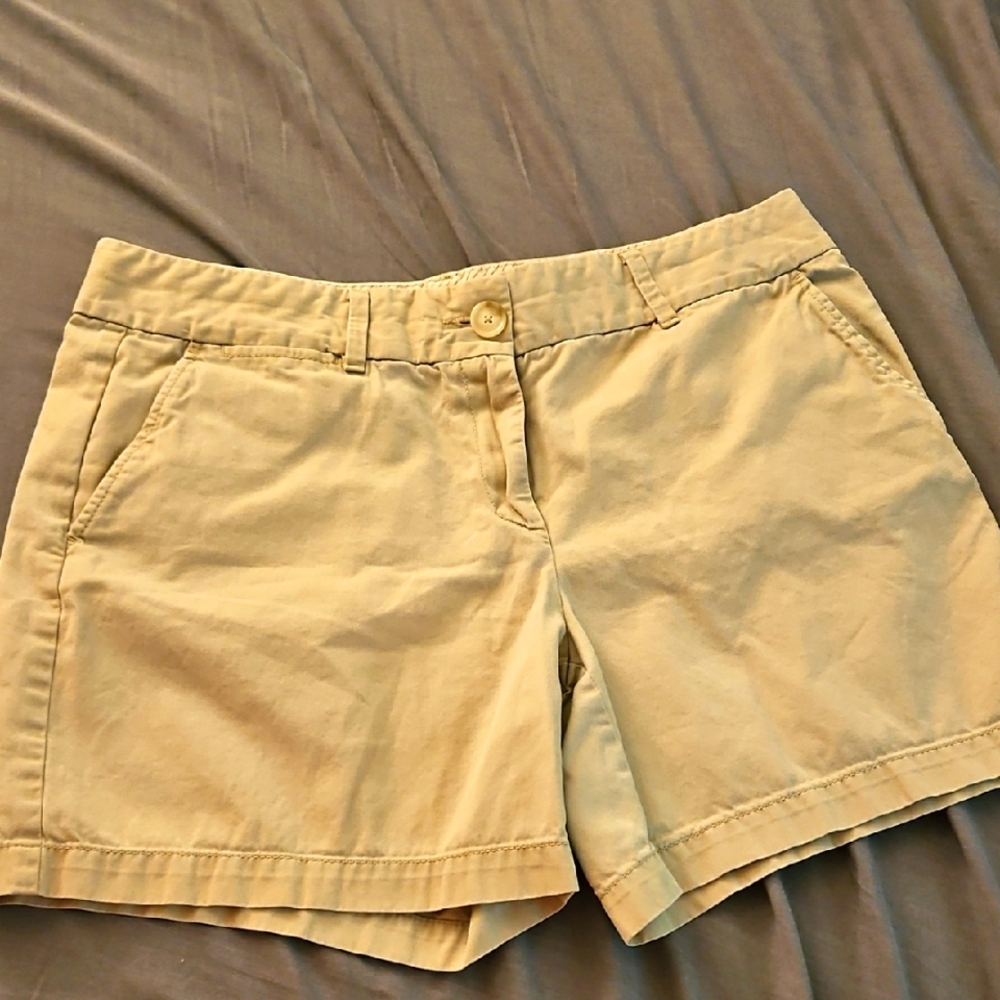 Size 8 LOFT‎ Women's Tan Shorts